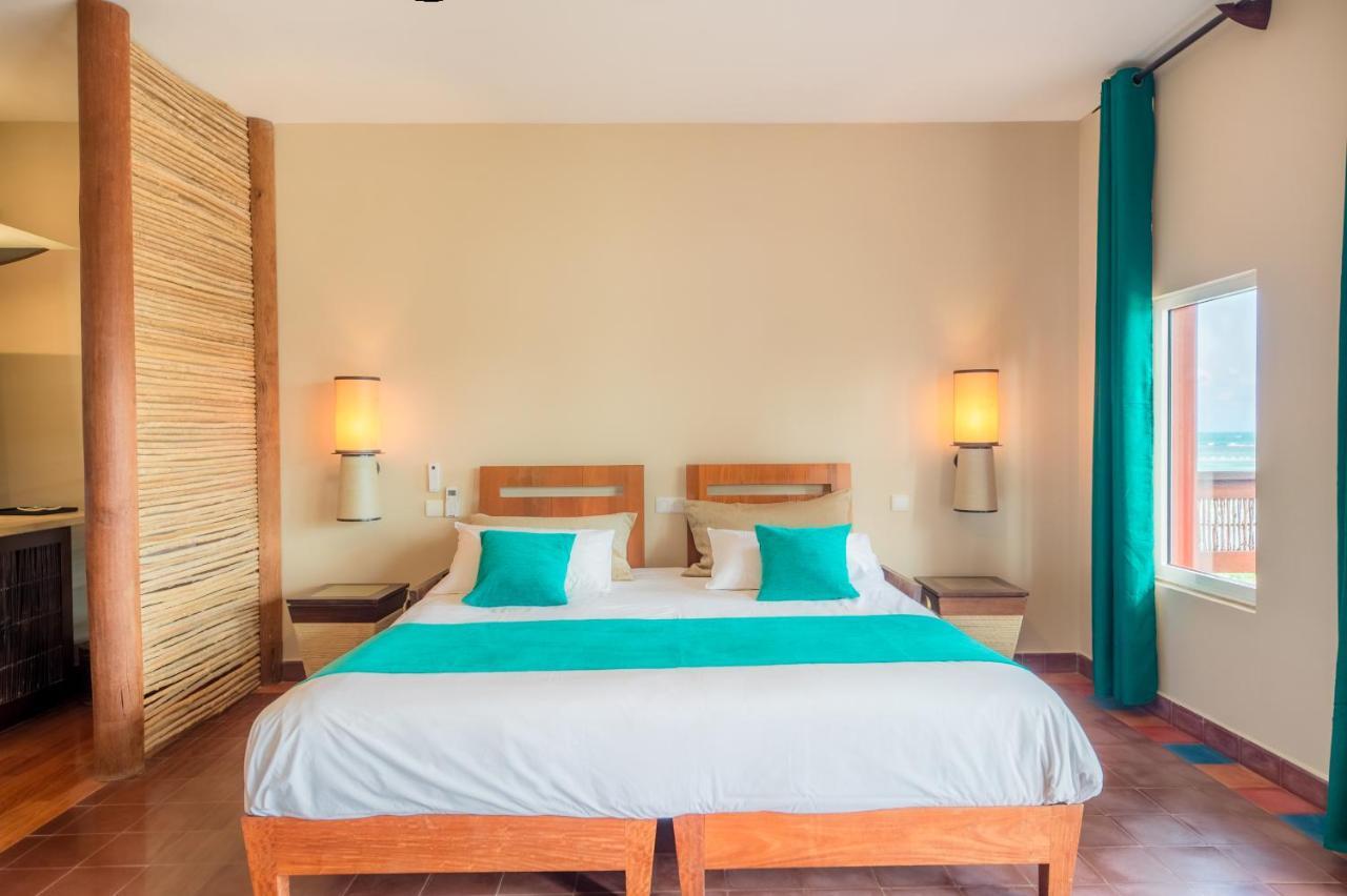 Suites Anagani Ле-Франсуа Экстерьер фото